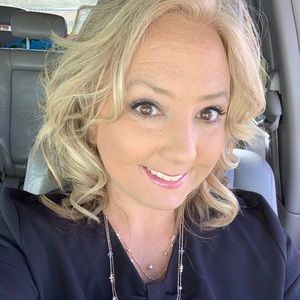 Meet your Posher, Kay